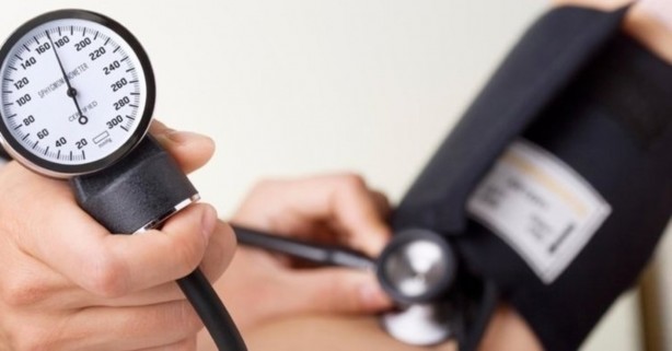 Foto - Tansiyonu hızlı bir şekilde düşürme yöntemi