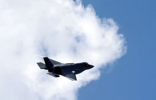 Foto - Tansiyonu yükseltecek gelişmeyi Husiler duyurdu! İngiltere ve ABD Yemen'i vurdu