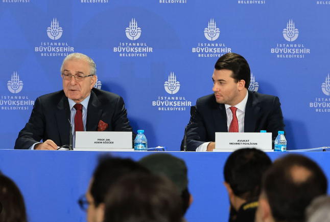 Foto - Tarafsızlığın geldiği son nokta! Cübbe altında savunma vekilliği "Durun, daha çok döneceksiniz"