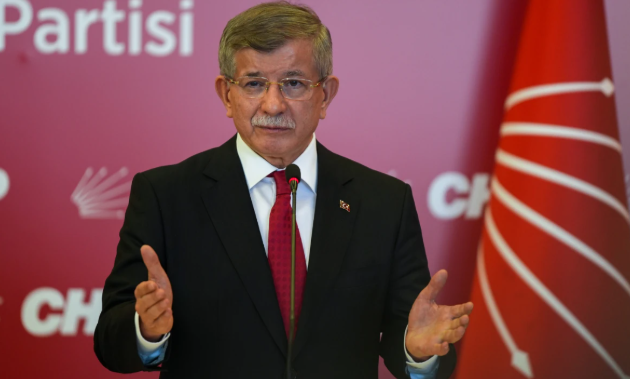 Foto - Tarafsızlığın geldiği son nokta! Cübbe altında savunma vekilliği "Durun, daha çok döneceksiniz"