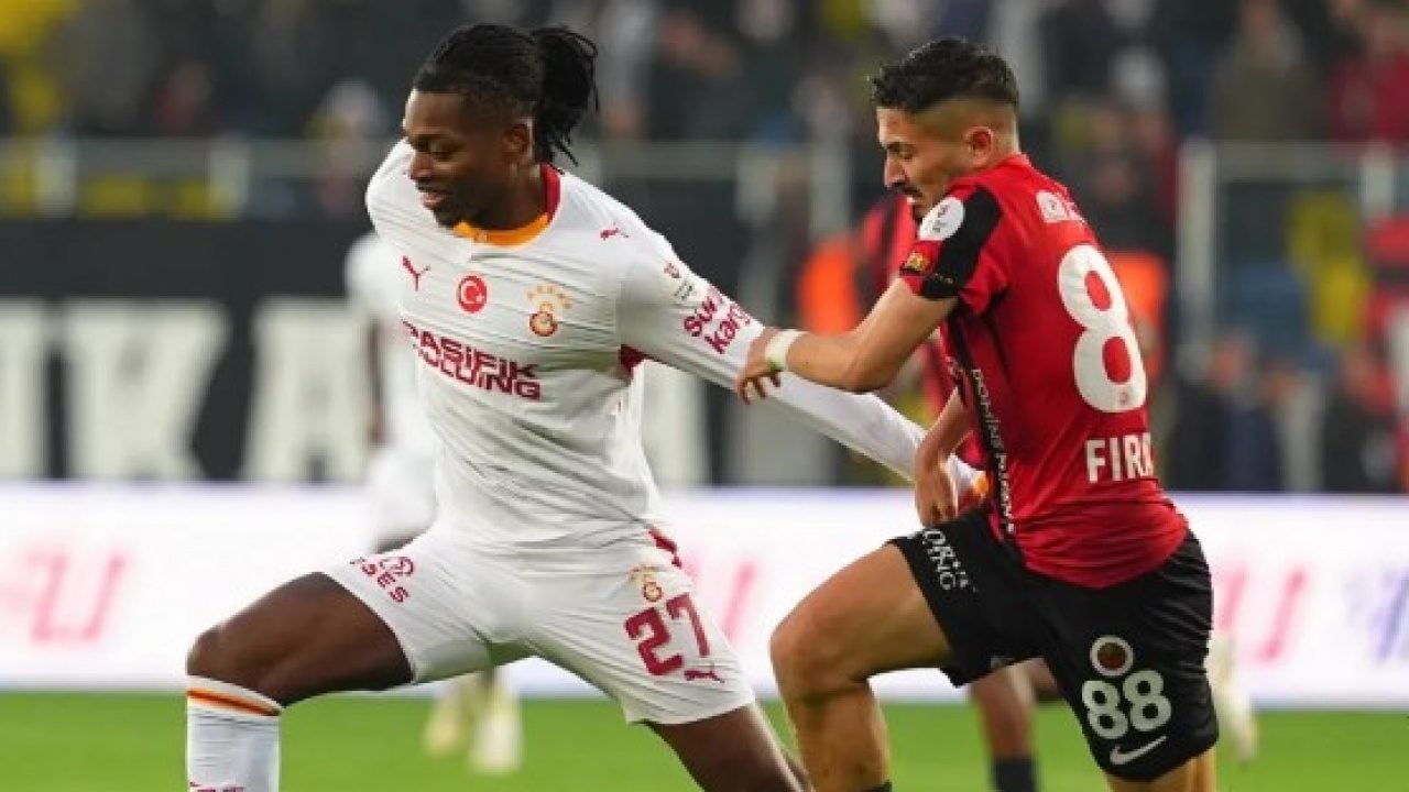 Foto - Taraftar merakla bekliyordu! Galatasaray'dan Leao açıklaması