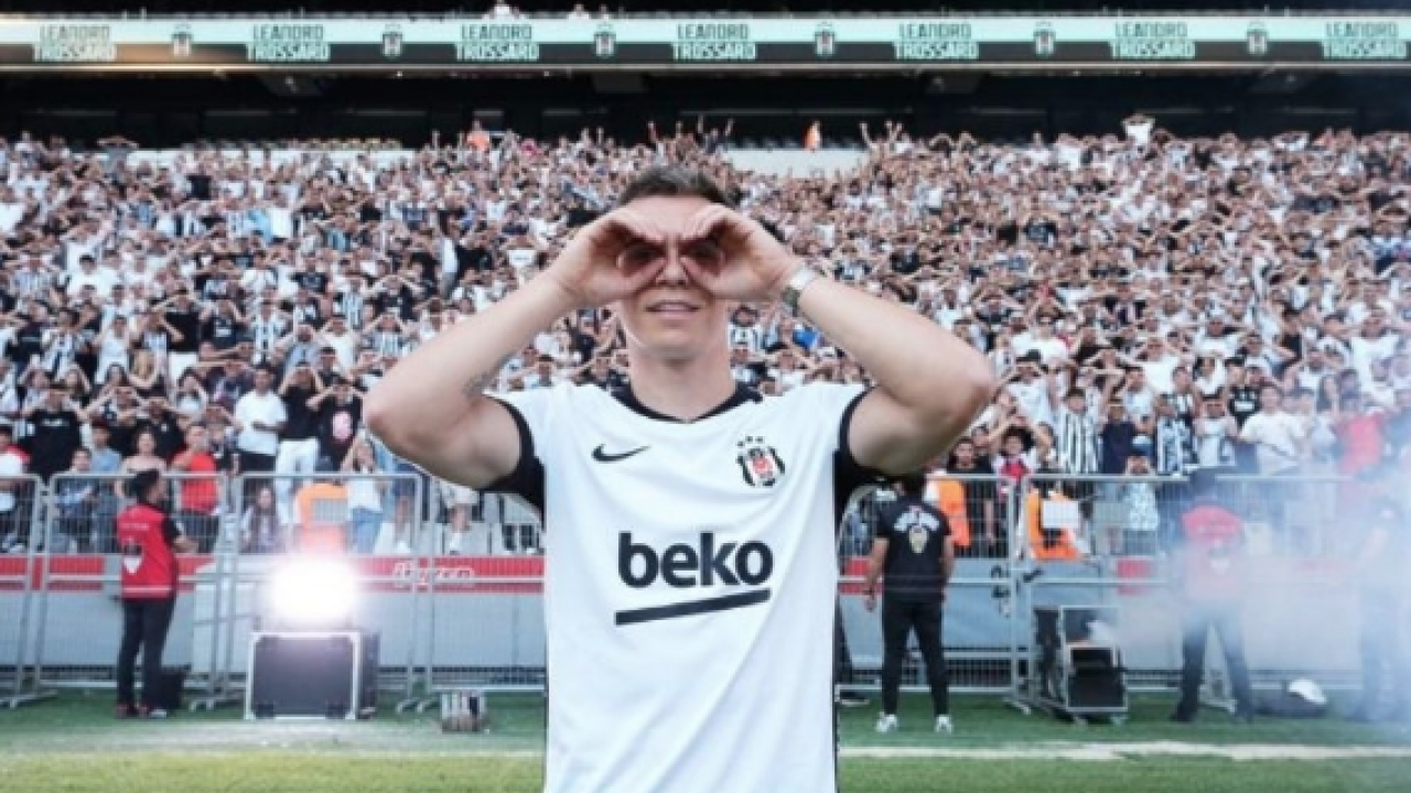Taraftarlar korkudan ne yapacaklarını şaşırsa da.. Trossard Beşiktaşlılar'ı korkuttu