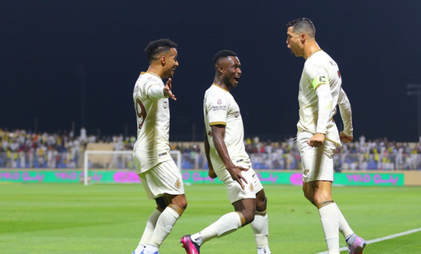 Foto - Tarife değişmedi! Ronaldo, Suudi Arabistan'da da yaptı yapacağını