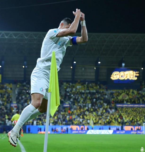 Tarife değişmedi! Ronaldo, Suudi Arabistan'da da yaptı yapacağını