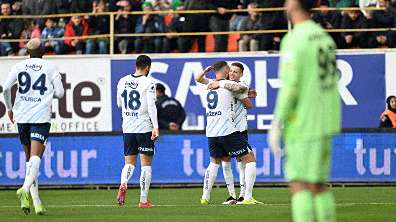 Foto - Tarih Fenerbahçe'yi yazdı! Kimsenin yapmadığını yaptı