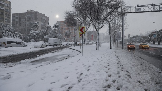 Foto - Tarih verdi! İstanbul için yeni kar uyarısı