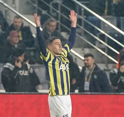 Foto - Tarih verildi: Fenerbahçe'nin iki Milli'si de artık misafir! Anlaşma sağlanması an meselesi! Flaş duyuru...