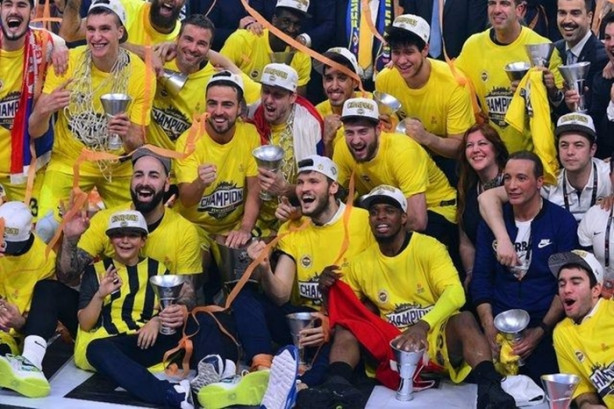  Tarih yazan Fenerbahçe oyuncuları ne kadar kazanıyor?
