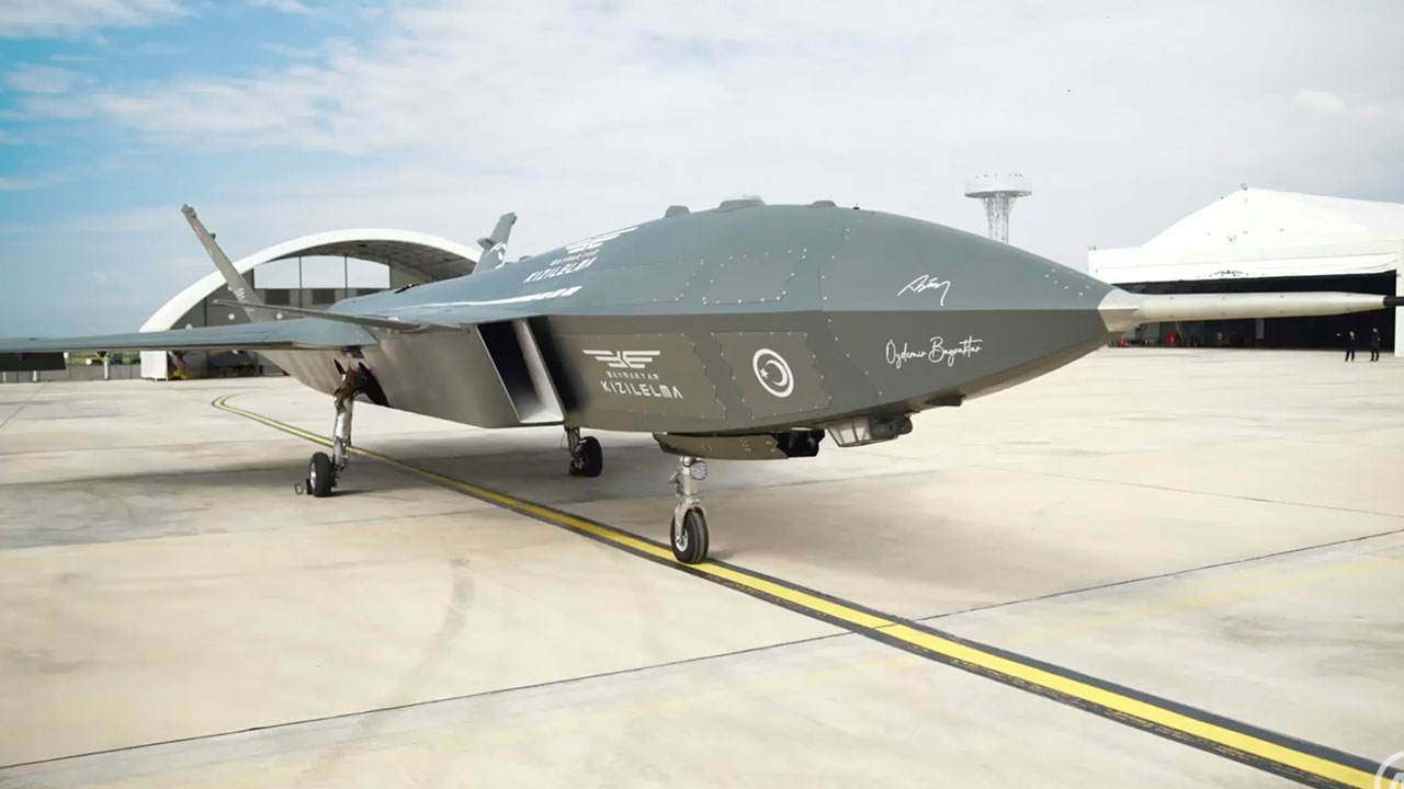 Foto - Tarihçi Erhan Afyoncu Türkiye için F-35'leri işaret ederek duyurdu: Kullanamıyorsunuz zaten