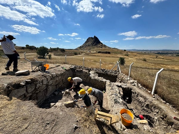 Foto - Tarihe ışık tutmak için gönüllü çalışıyorlar