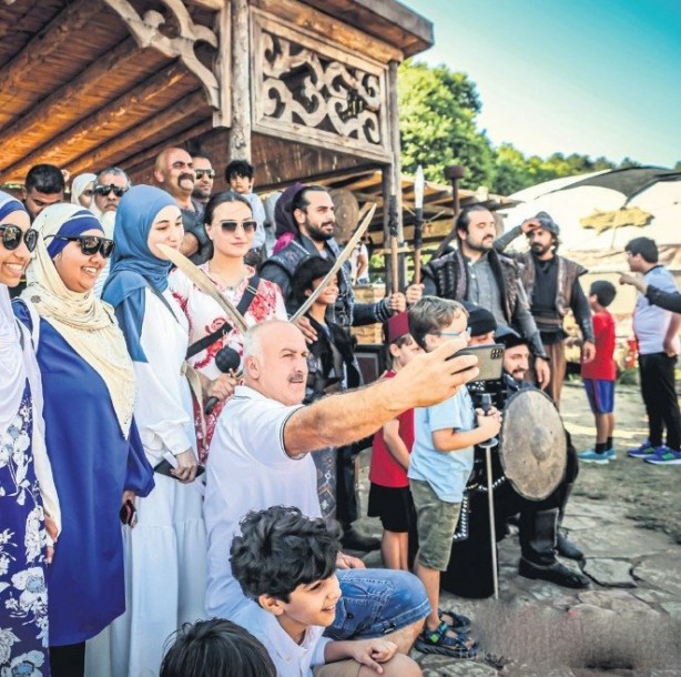 Foto - Tarihe tanıklık edeceksiniz! Bozdağ Film’den bomba Kuruluş Osman hamlesi