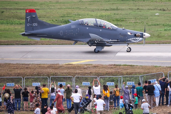 Foto - Tarihi anlar! Selçuk Bayraktar HÜRKUŞ ile uçtu