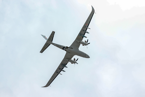 Foto - Tarihi anlar! Selçuk Bayraktar HÜRKUŞ ile uçtu