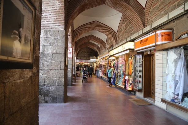 Foto - Tarihi bir çarşı: Koza Han