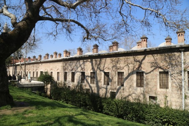 Tarihi bir çarşı: Koza Han