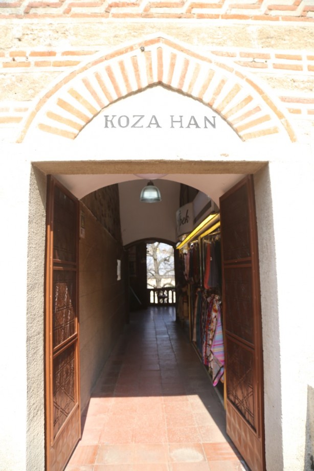 Foto - Tarihi bir çarşı: Koza Han
