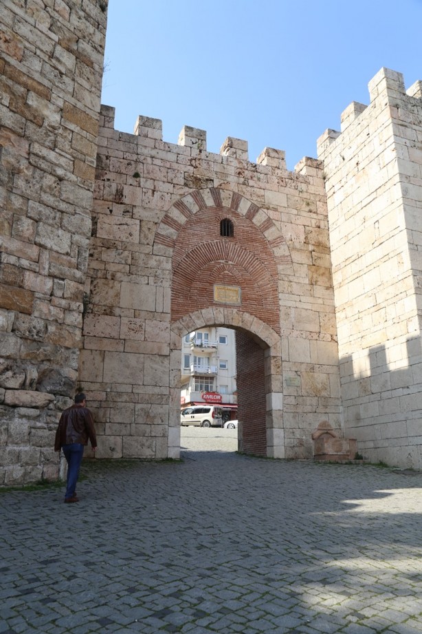 Foto - Tarihi bir yapı: Bursa Kalesi