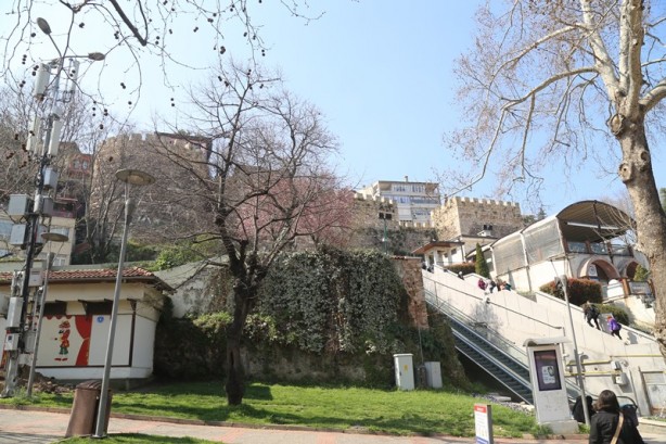 Tarihi bir yapı: Bursa Kalesi