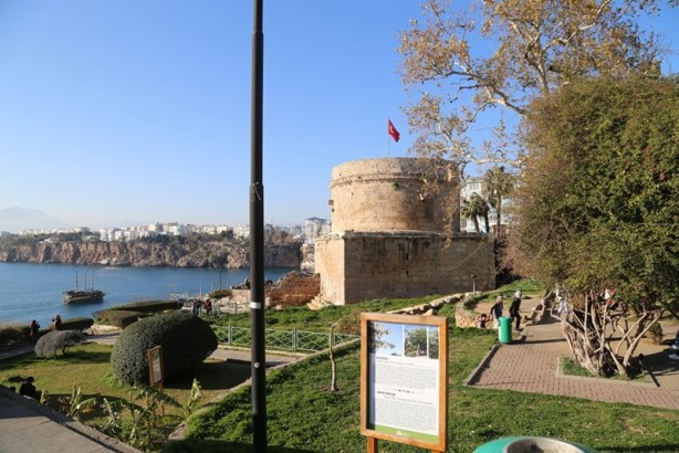 Foto - Tarihi bir yapı: Hıdırlık Kulesi