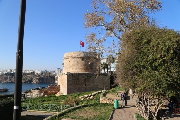 Foto - Tarihi bir yapı: Hıdırlık Kulesi