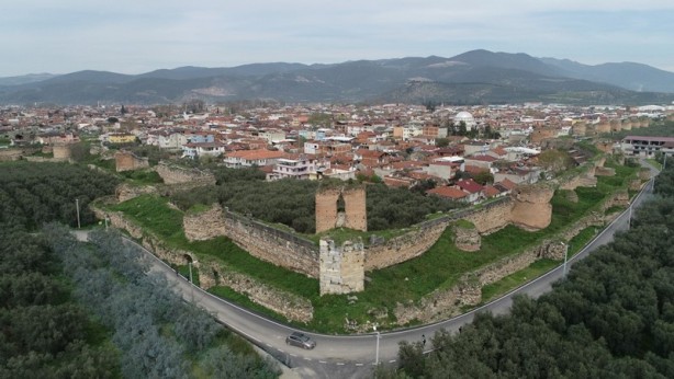 Foto - Tarihi bir yapı: İznik Surları