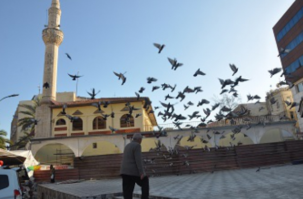 Foto - 'Tarihi caminin altında altın hazinesi var' dedikodusu patladı! Heyecanlandıran gelişme sonrası açıklama geldi
