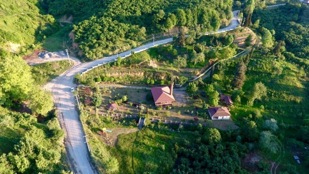 Tarihi "çivisiz" camiler ziyaretçilerini büyülüyor