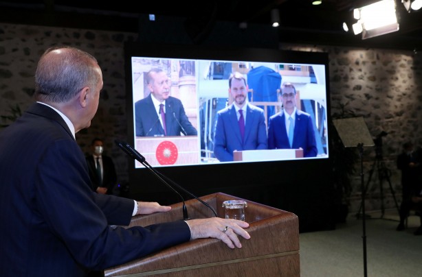 Foto - Tarihi doğalgaz gelişmesi sonrası Türkiye ekran başına kilitlendi! Dikkat çeken anlar
