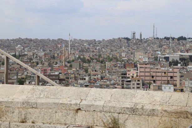 Foto - Tarihi dokusuyla görenleri büyülüyor: Antep Kalesi