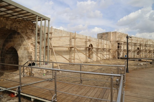 Foto - Tarihi dokusuyla görenleri büyülüyor: Antep Kalesi