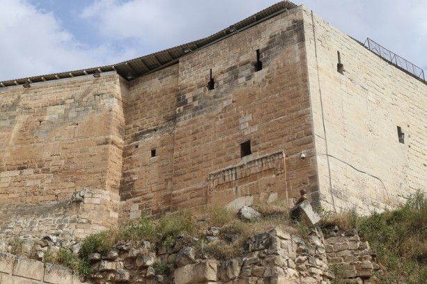 Foto - Tarihi dokusuyla görenleri büyülüyor: Antep Kalesi