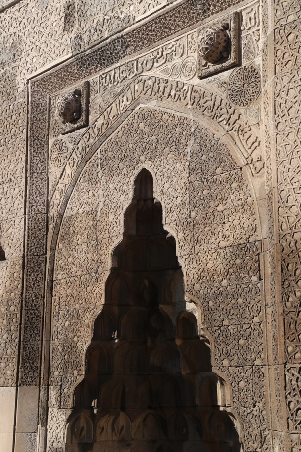 Foto - Tarihi dokusuyla görenleri büyülüyor: Zinciriye Medresesi - Aksaray