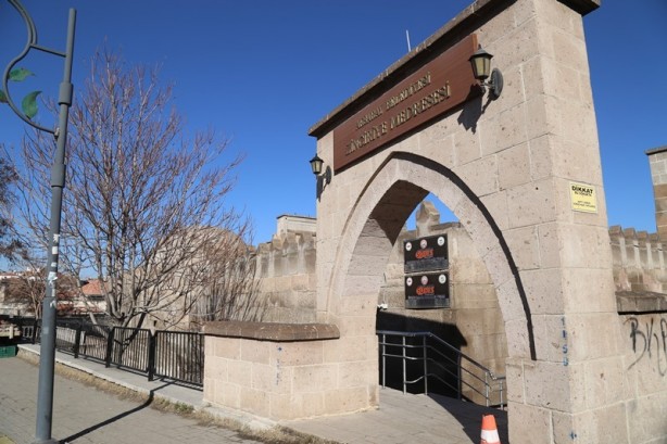 Foto - Tarihi dokusuyla görenleri büyülüyor: Zinciriye Medresesi - Aksaray