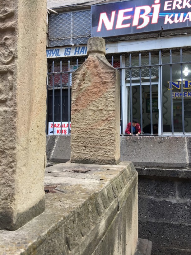 Foto - Tarihi dokusuyla Nebi (Peygamber) Camii
