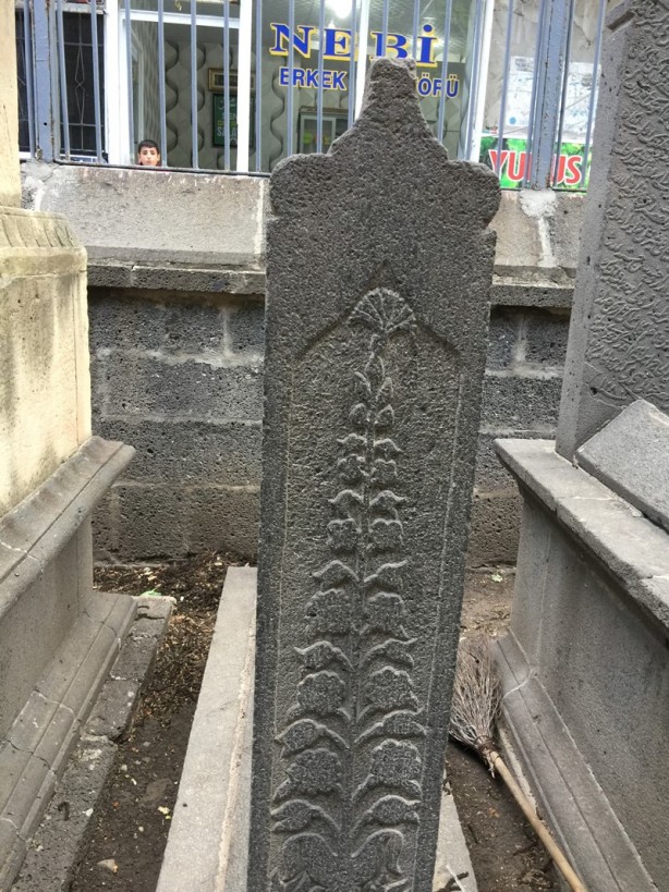 Foto - Tarihi dokusuyla Nebi (Peygamber) Camii