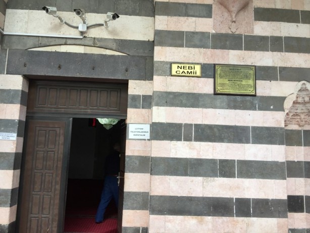 Foto - Tarihi dokusuyla Nebi (Peygamber) Camii