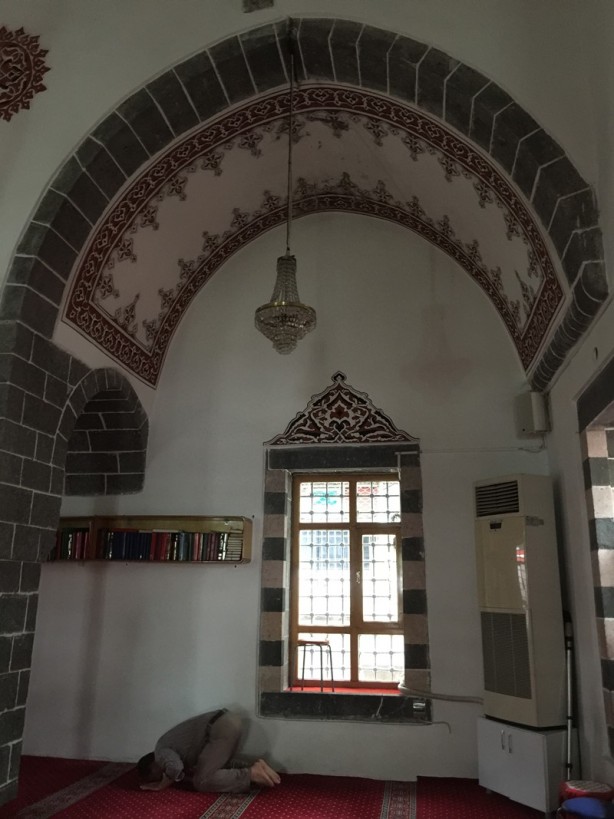 Foto - Tarihi dokusuyla Nebi (Peygamber) Camii