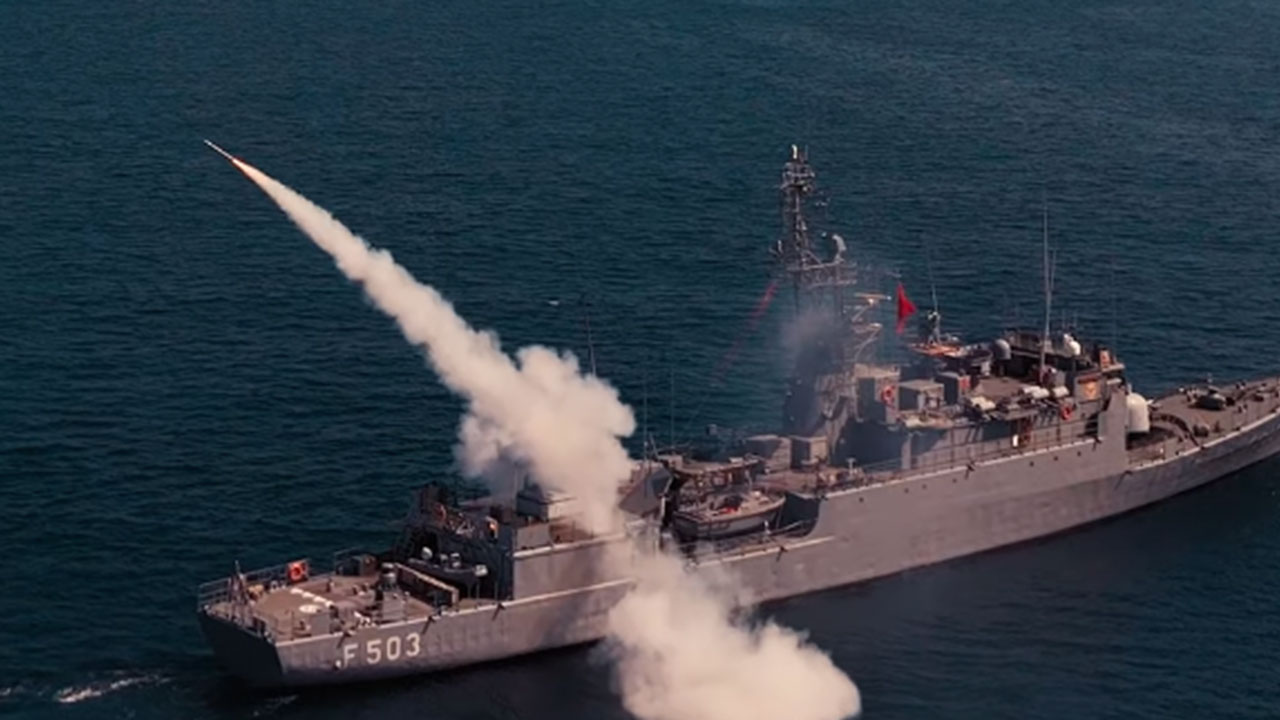 Foto - Tarihi gelişme! Türkiye füzeyi ateşledi