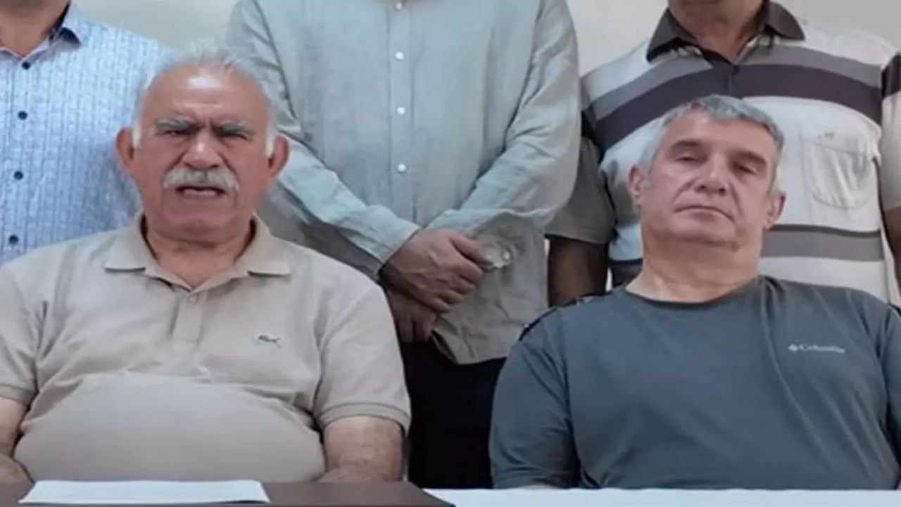 Foto - Tarihi günde Öcalan’ın hemen solunda oturmuştu! O PKK’lı ile ilgili flaş gelişme