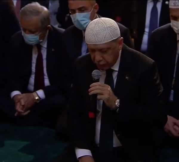Foto - Tarihi günde tarihi anlar! Dünya, Ayasofya'daki bu görüntüleri konuşuyor