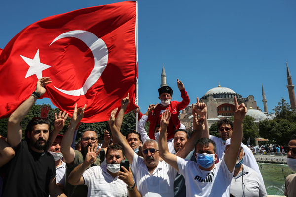 Foto - Tarihi günde tarihi anlar! Dünya, Ayasofya'daki bu görüntüleri konuşuyor