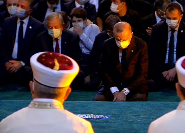 Foto - Tarihi günde tarihi anlar! Dünya, Ayasofya'daki bu görüntüleri konuşuyor