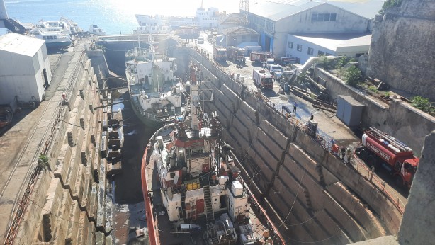 Foto - Tarihi Haliç Tersanesinde yangın!