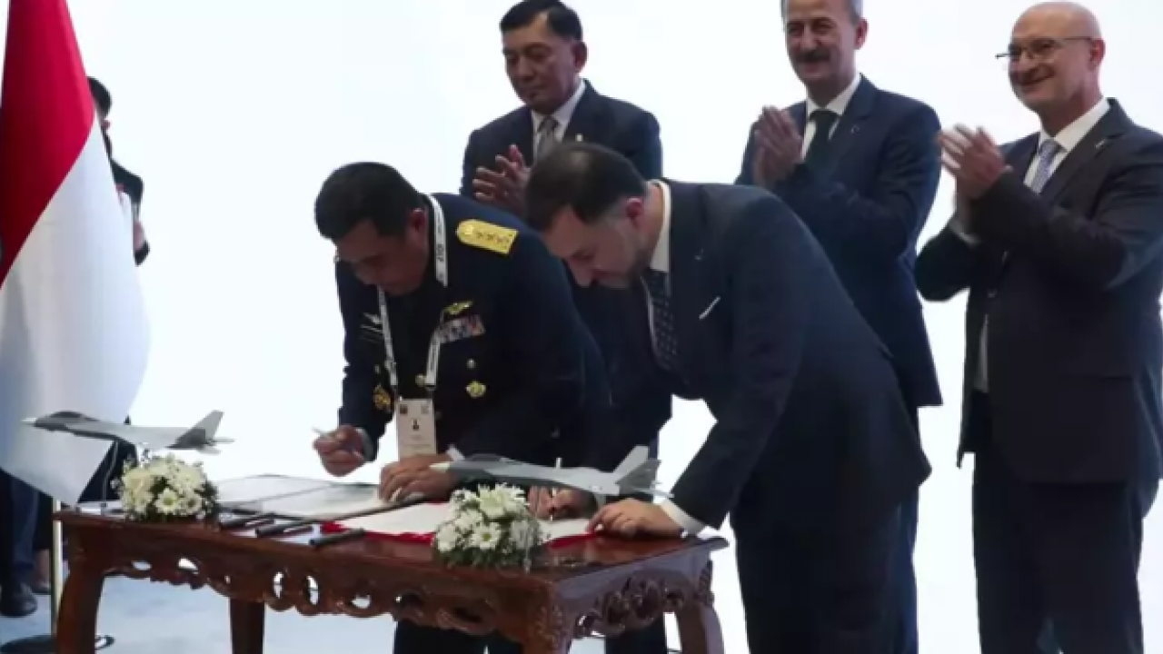 Foto - Tarihi imza: Türkiye'den 48 tane Kaan alacaklar