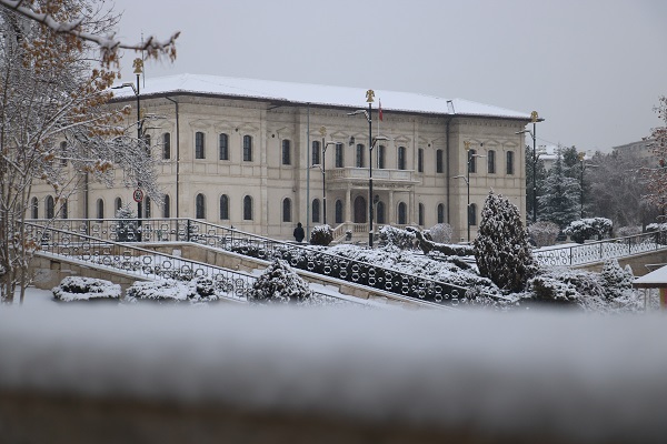 Foto - Tarihi kent merkezi beyaz örtüyle kaplandı!