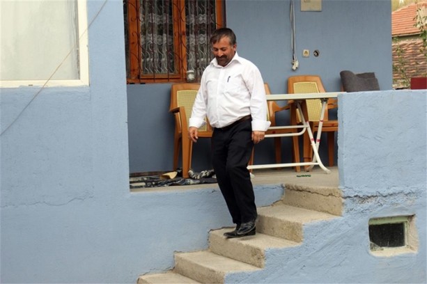 Foto - Tarihi kilise imama emanet