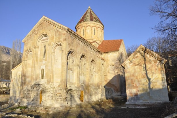Foto - Tarihi kilisenin restorasyonu devam ediyor