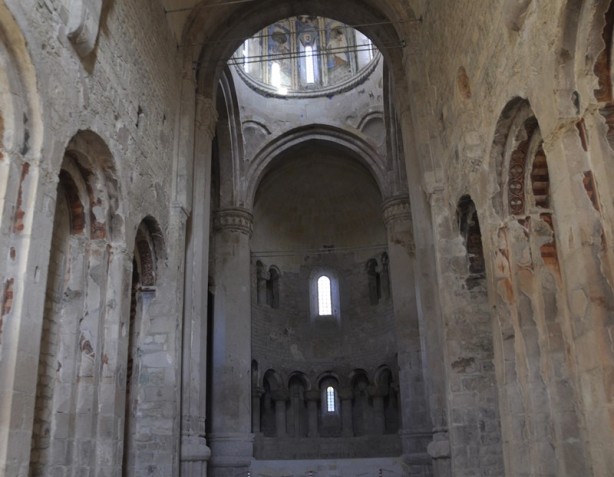 Foto - Tarihi kilisenin restorasyonu devam ediyor