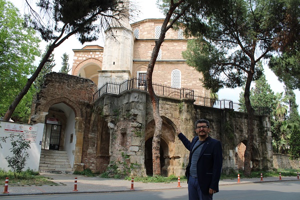 Foto - Tarihi külliyenin gizemi çözülecek! 2 asırlık mezar taşının sırrı