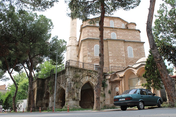 Foto - Tarihi külliyenin gizemi çözülecek! 2 asırlık mezar taşının sırrı